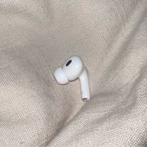 Right, 1st gen AirPod pro